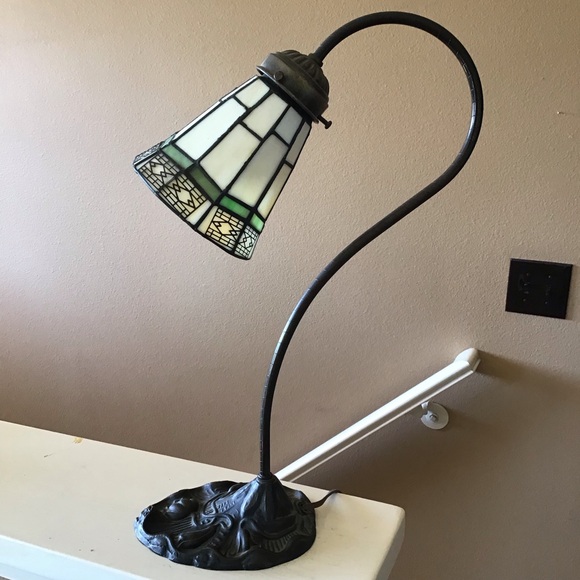Tiffany Style Art Nouveau Stained Glass Gooseneck Desk Lamp - Picture 2 of 8